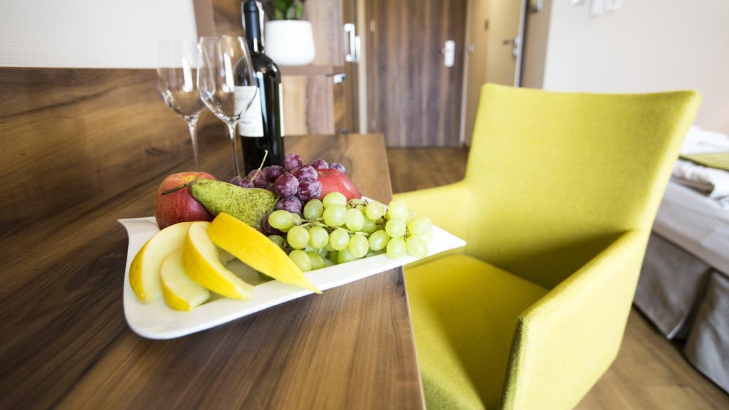 Mineral Hotel Malinowy Raj Solec-Zdrój Pokoj fotografie