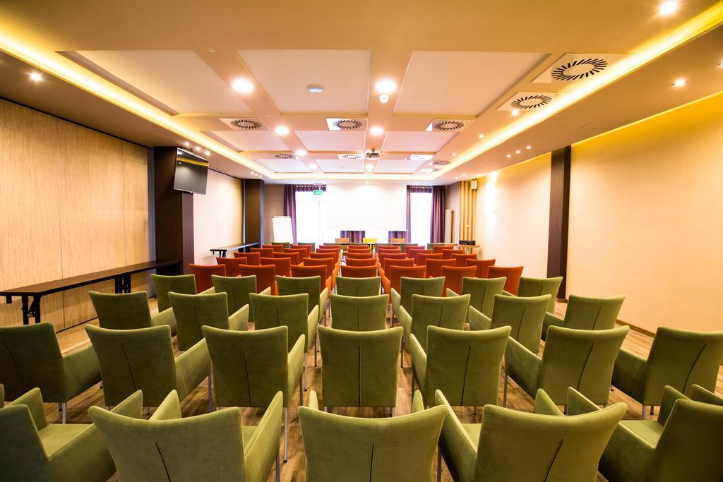 Mineral Hotel Malinowy Raj Solec-Zdrój Exteriér fotografie